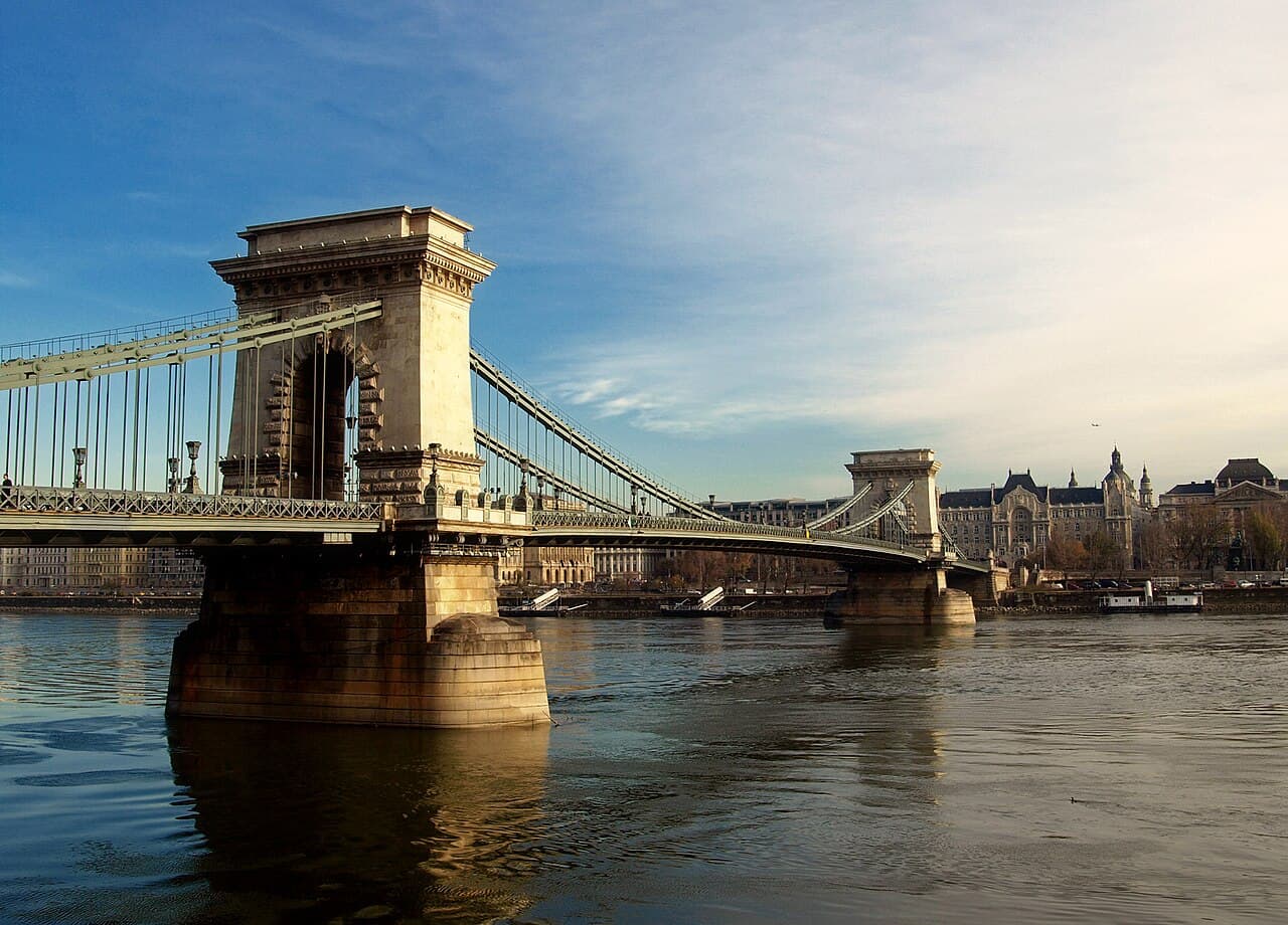 Puente de las Cadenas